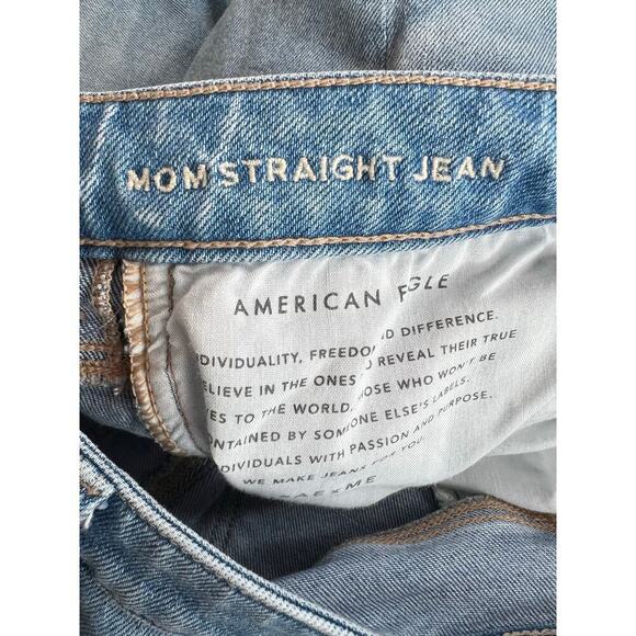 AMERICAN EAGLE Mom Straight Jeans High Waisted Distressed in Blue Women's Size 6 - Picture 12 of 14